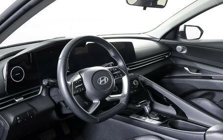 Hyundai Elantra, 2024 год, 2 349 000 рублей, 14 фотография