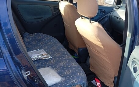 Toyota Vitz, 1999 год, 350 000 рублей, 13 фотография