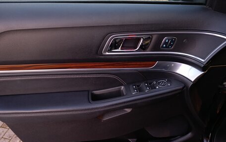 Ford Explorer VI, 2017 год, 2 390 000 рублей, 12 фотография
