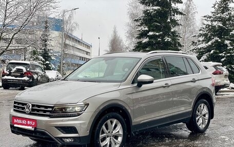 Volkswagen Tiguan II, 2017 год, 2 200 000 рублей, 4 фотография