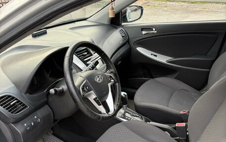 Hyundai Solaris II рестайлинг, 2012 год, 720 000 рублей, 6 фотография