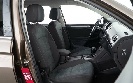 Volkswagen Tiguan II, 2020 год, 3 254 444 рублей, 8 фотография