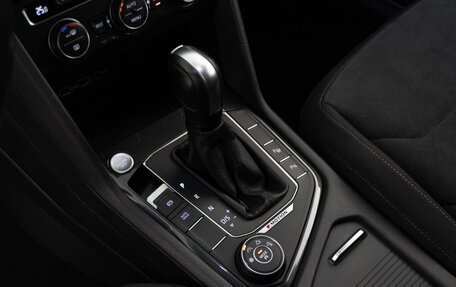 Volkswagen Tiguan II, 2020 год, 3 254 444 рублей, 21 фотография