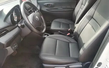 Toyota Yaris XP150 рестайлинг, 2021 год, 1 408 000 рублей, 9 фотография