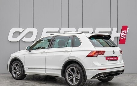 Volkswagen Tiguan II, 2019 год, 2 990 000 рублей, 2 фотография