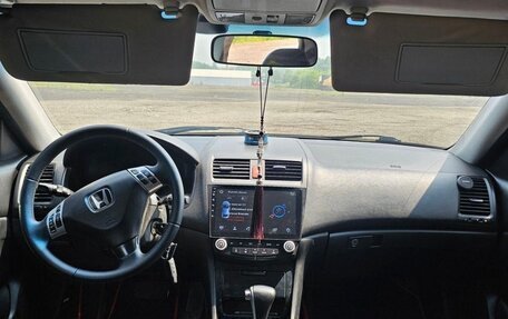 Honda Accord VII рестайлинг, 2005 год, 850 000 рублей, 10 фотография