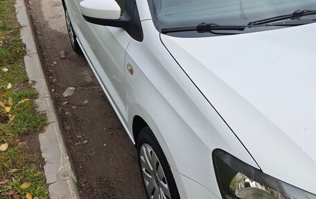 Volkswagen Polo VI (EU Market), 2015 год, 800 000 рублей, 4 фотография