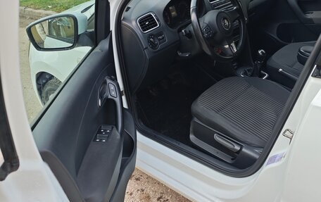 Volkswagen Polo VI (EU Market), 2015 год, 800 000 рублей, 21 фотография