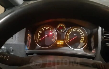 Opel Zafira B, 2011 год, 650 000 рублей, 9 фотография