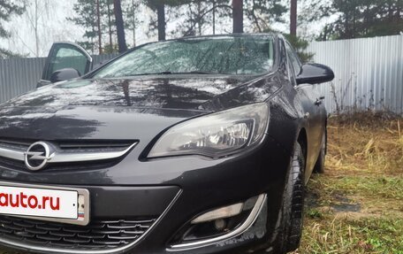 Opel Astra J, 2014 год, 1 050 000 рублей, 2 фотография