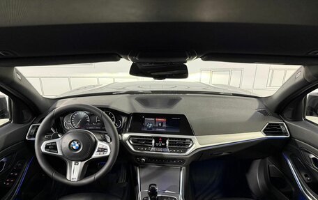 BMW 3 серия, 2019 год, 2 930 000 рублей, 13 фотография