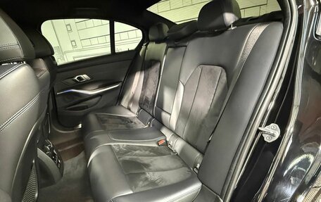 BMW 3 серия, 2019 год, 2 930 000 рублей, 21 фотография