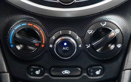 Hyundai Solaris II рестайлинг, 2012 год, 848 000 рублей, 22 фотография