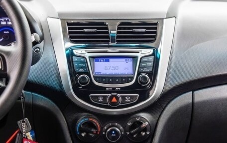 Hyundai Solaris II рестайлинг, 2012 год, 848 000 рублей, 19 фотография