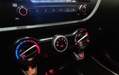 KIA Rio IV, 2018 год, 1 159 000 рублей, 14 фотография