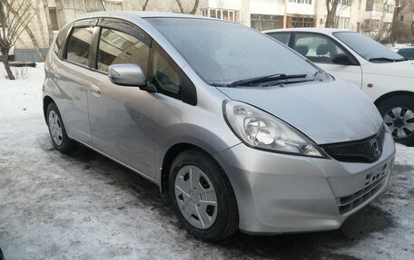 Honda Fit III, 2013 год, 900 000 рублей, 2 фотография