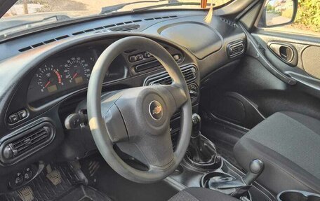 Chevrolet Niva I рестайлинг, 2013 год, 687 000 рублей, 2 фотография