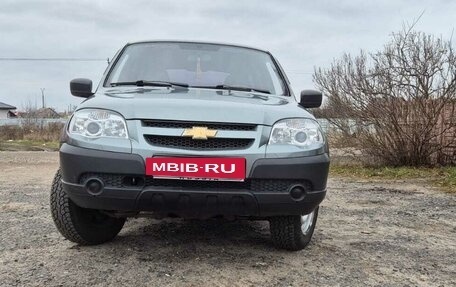 Chevrolet Niva I рестайлинг, 2013 год, 687 000 рублей, 4 фотография