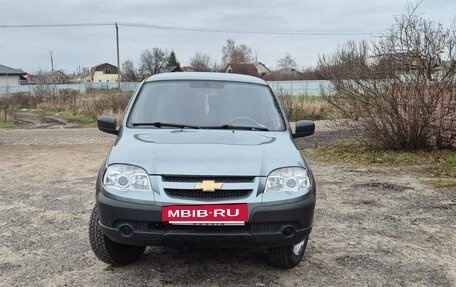 Chevrolet Niva I рестайлинг, 2013 год, 687 000 рублей, 3 фотография