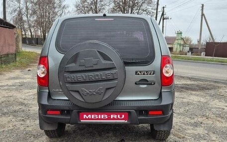 Chevrolet Niva I рестайлинг, 2013 год, 687 000 рублей, 12 фотография