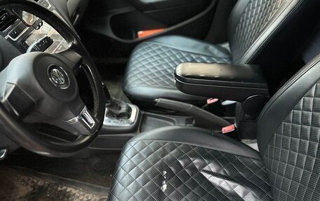 Volkswagen Polo VI (EU Market), 2011 год, 700 000 рублей, 9 фотография