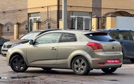 KIA cee'd I рестайлинг, 2011 год, 590 000 рублей, 2 фотография