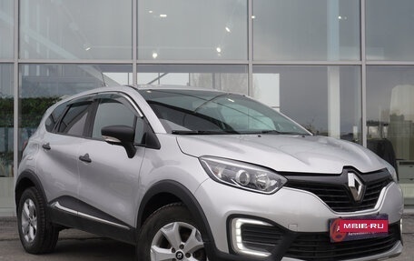 Renault Kaptur I рестайлинг, 2017 год, 1 422 000 рублей, 3 фотография