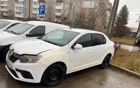 Renault Logan II, 2019 год, 380 000 рублей, 2 фотография