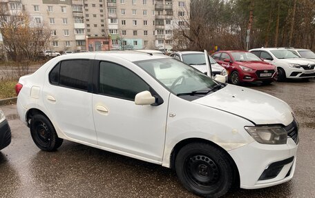 Renault Logan II, 2019 год, 380 000 рублей, 4 фотография