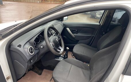 Renault Logan II, 2019 год, 380 000 рублей, 5 фотография