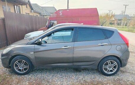 Hyundai Solaris II рестайлинг, 2011 год, 550 000 рублей, 5 фотография