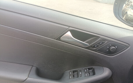 Volkswagen Jetta VI, 2014 год, 900 000 рублей, 9 фотография