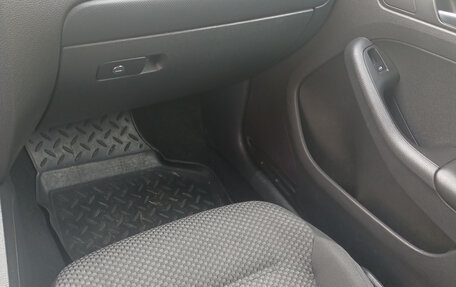 Volkswagen Jetta VI, 2014 год, 900 000 рублей, 10 фотография