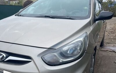 Hyundai Solaris II рестайлинг, 2013 год, 500 000 рублей, 1 фотография