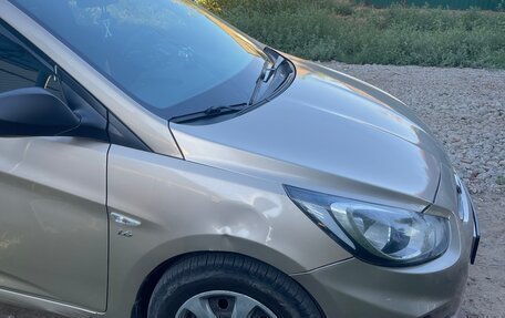 Hyundai Solaris II рестайлинг, 2013 год, 500 000 рублей, 6 фотография