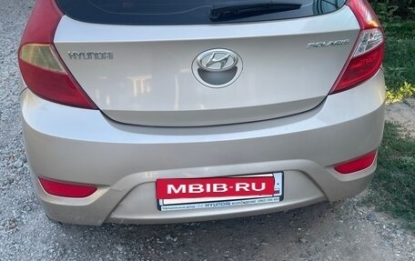 Hyundai Solaris II рестайлинг, 2013 год, 500 000 рублей, 7 фотография