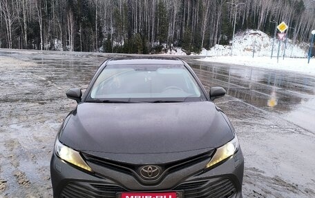 Toyota Camry, 2019 год, 2 790 000 рублей, 1 фотография
