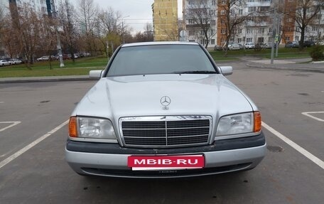 Mercedes-Benz C-Класс, 1994 год, 490 000 рублей, 3 фотография