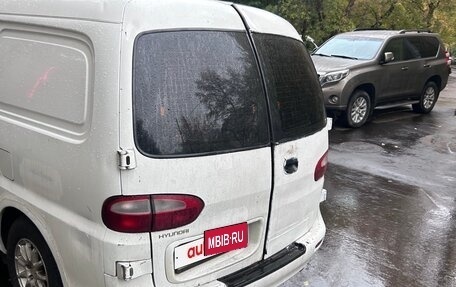 Hyundai H-1 II рестайлинг, 2000 год, 310 000 рублей, 4 фотография