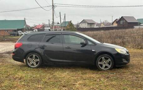 Opel Astra J, 2011 год, 470 000 рублей, 4 фотография