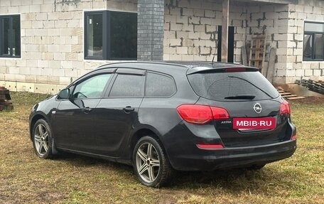 Opel Astra J, 2011 год, 470 000 рублей, 6 фотография