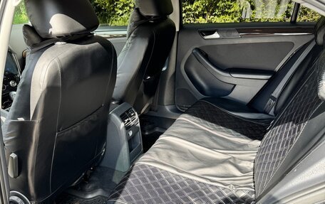 Volkswagen Jetta VI, 2015 год, 1 100 000 рублей, 16 фотография