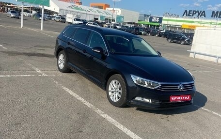 Volkswagen Passat B8 рестайлинг, 2019 год, 2 032 000 рублей, 1 фотография