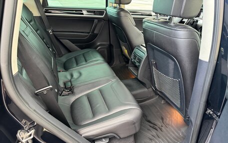 Volkswagen Touareg III, 2015 год, 3 050 000 рублей, 12 фотография