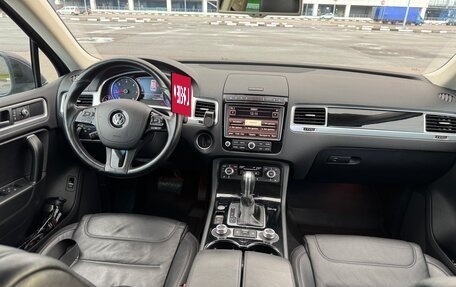 Volkswagen Touareg III, 2015 год, 3 050 000 рублей, 16 фотография