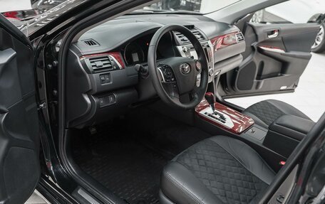 Toyota Camry, 2013 год, 1 499 000 рублей, 9 фотография