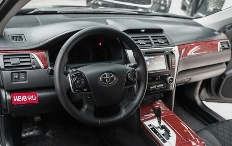 Toyota Camry, 2013 год, 1 499 000 рублей, 10 фотография
