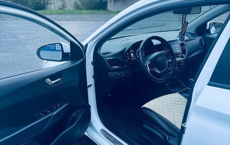 Hyundai Solaris II рестайлинг, 2021 год, 1 600 000 рублей, 5 фотография