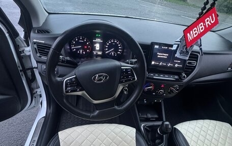 Hyundai Solaris II рестайлинг, 2021 год, 1 600 000 рублей, 7 фотография