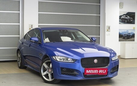 Jaguar XE I рестайлинг, 2018 год, 1 995 000 рублей, 3 фотография